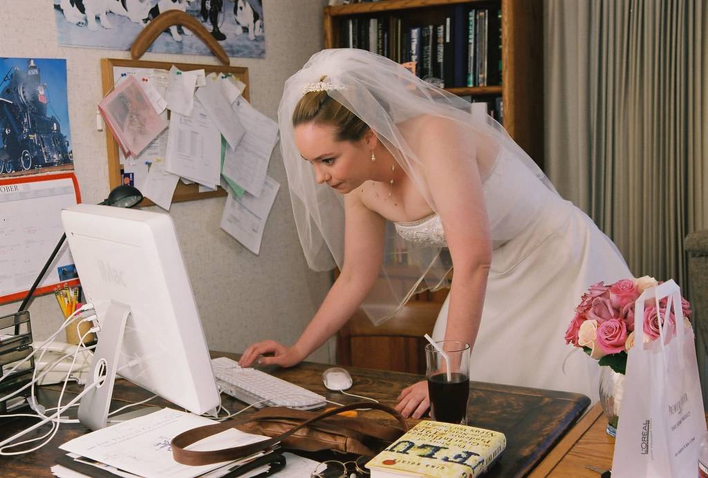 Wedding Vendors Under Attack: Bad Reviews for Ransom
